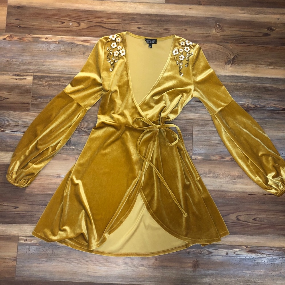 Topshop gold/yellow velvet dress size 4